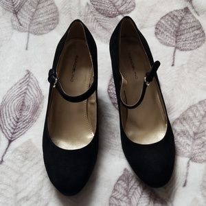 Bandolino Black Suede Wedge